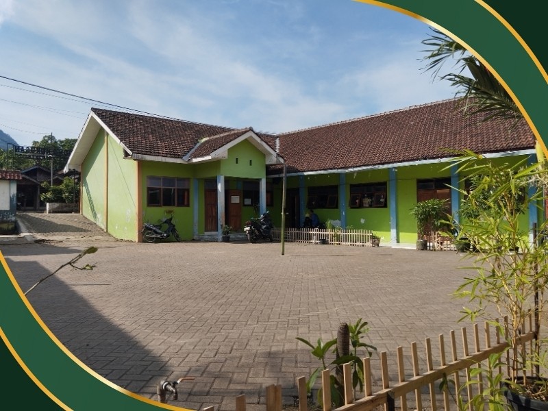 Halaman Sekolah